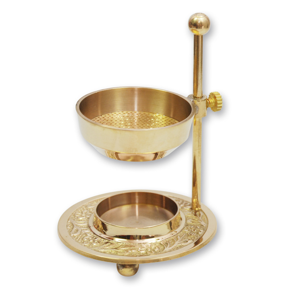 Incense holder with strainer 11x7,5cm brass, for a tealight 