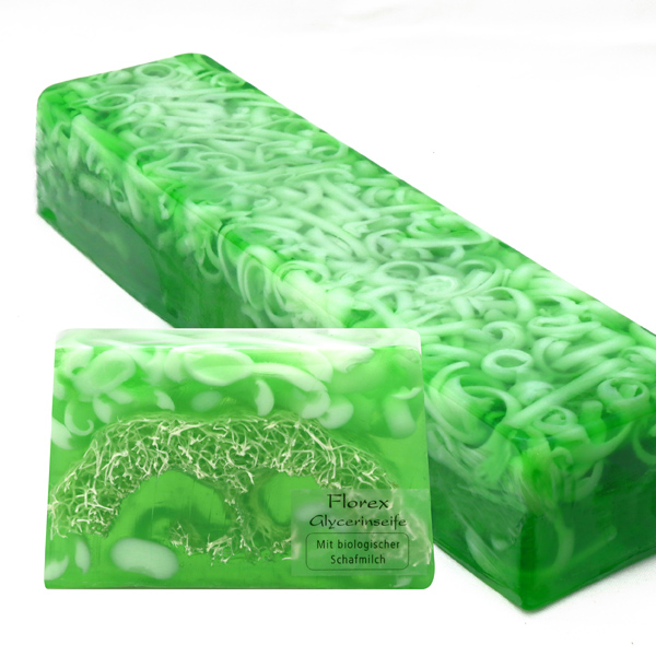 Handmade glycerin-soap with loofah 90g in cello, may lily 
