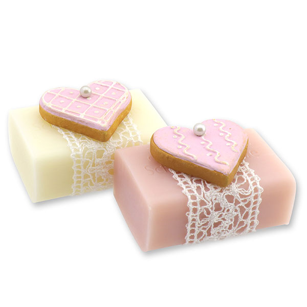 Sheep milk soap 100g, decorated with a cookie heart, Classic/magnolia 