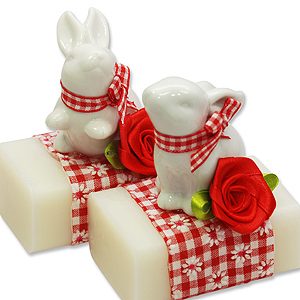 Schafmilchseife eckig 100g dekoriert mit Hase, Classic 