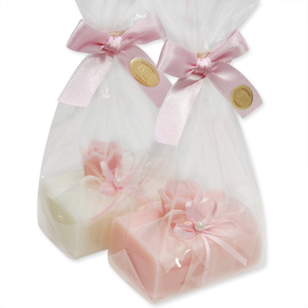 Schafmilchseife eckig 100g, dekoriert mit Seife Rose Florex 7g in Cello, Classic/Pfingstrose 