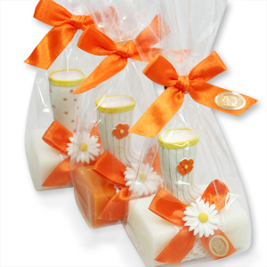 Sheep milk soap 100g, decorated with a garden boots in a cellophane, Classic/propolis 