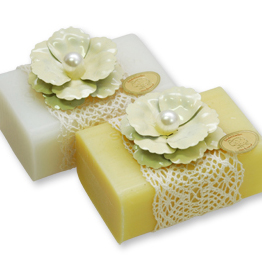 Sheep milk soap 100g, decorated with a flower, Classic/chamomile 