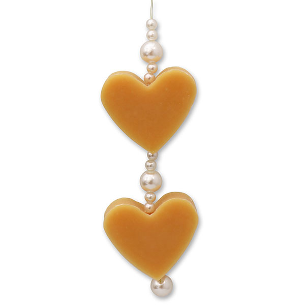 Schafmilchseife Herz mittel 2x23g hängend dekoriert mit Perlen, Zirbe 