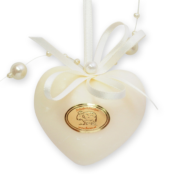 Schafmilchseife Herz mollig 30g hängend, dekoriert mit Perlenband, Classic 