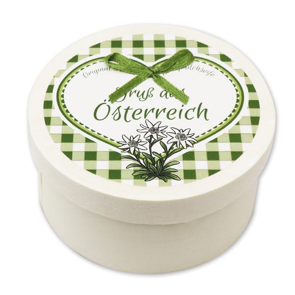 Sheep milk soap heart 65g with swiss pine shavings in a box "Greetings from Austria", Green Apple 