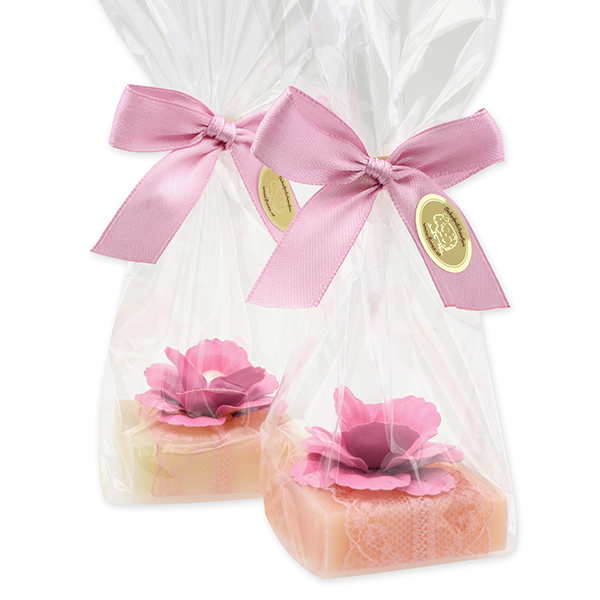 Sheep milk guest soap 35g decorated with a flower in a cellophane, classic/peony 