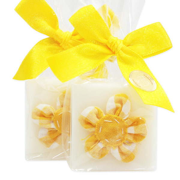 Schafmilchseife Quadrat 35g dekoriert mit Blume in Cello, Classic 