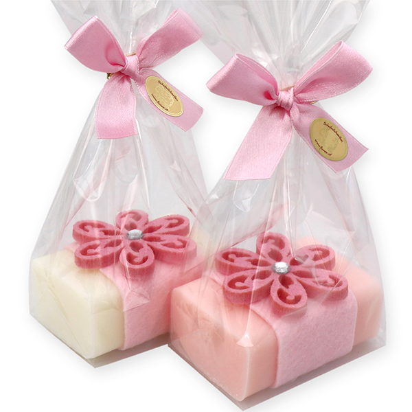 sheepmilk soap 100g decorated with felt flower in cellophane, classic/rose 