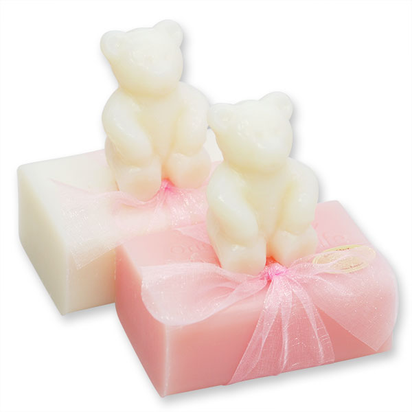 Schafmilchseife eckig 100g, dekoriert mit Seife Teddy 25g, Classic/Pfingstrose 