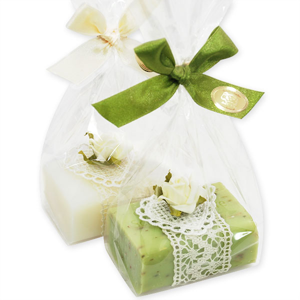Schafmilchseife eckig 100g, dekoriert mit Rose in Cello, Classic/Eisenkraut 