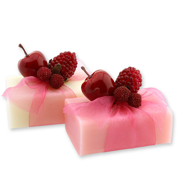 Sheep milk soap 100g, decorated with berries, Classic/raspberry 