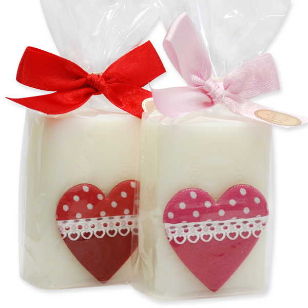 Schafmilchseife eckig 100g, dekoriert mit Herz rosa/rot in Cello, Classic 