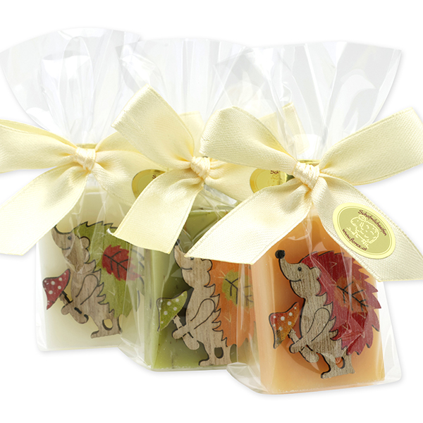 Sheep milk guest soap 25g decorated with a Hedgehog in a cellophane, sorted 