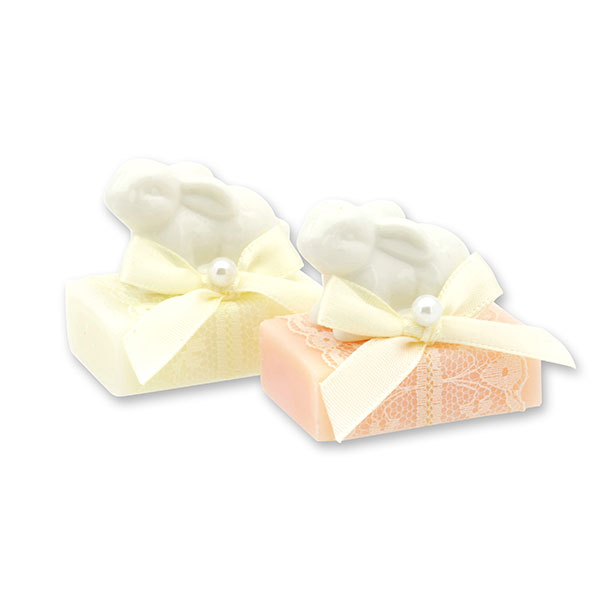 Sheep milk guest soap 25g decorated with a rabbit, Classic/Peony 