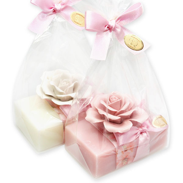 Schafmilchseife eckig 150g, dekoriert mit Blume in Cello, Classic/Magnolie 