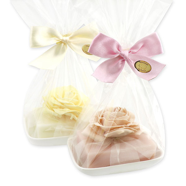 Schafmilchseife eckig 150g auf Seifenschale dekoriert mit Rose in Cello, Classic/Magnolie 