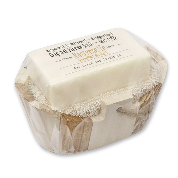 Cold-stirred special soap 90g and washcloths in a wooden basket in a cellophane, Shaving soap 