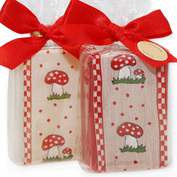 Sheep milk soap 100g decorated with a ribbon in a cellophane, Classic/pomegranate 