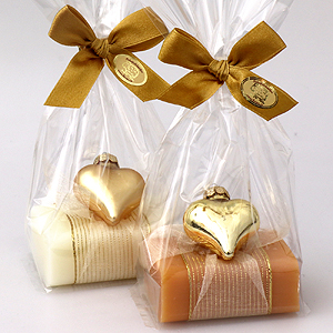 Sheep milk soap 100g decorated with a christmas glass heart in a cellophane, Classic/quince 