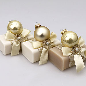 Sheep milk soap 100g decorated with a glass christmas ball, sorted 