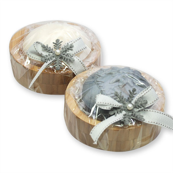 Schafmilchseife rund 100g auf Holz-Seifenschale dekoriert, Edlweiß weiß/silber 