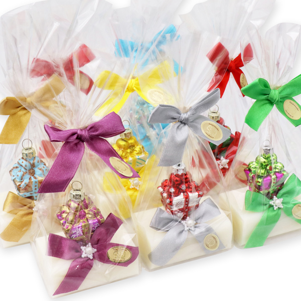 Schafmilchseife eckig 100g dekoriert mit Glasgeschenk bunt in Cello, Classic 