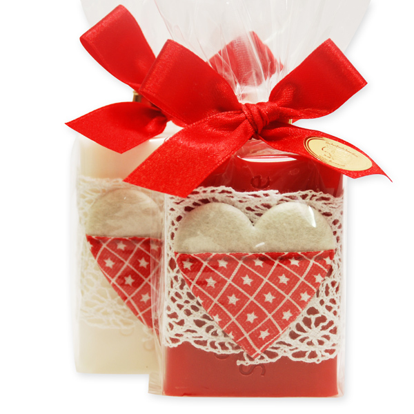 Schafmilchseife eckig 100g dekoriert mit Stoffherz in Cello, Classic/Granatapfel 