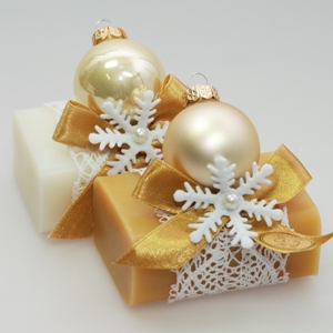 Sheep milk soap 100g decorated with a glass christmas ball, Classic/quince 