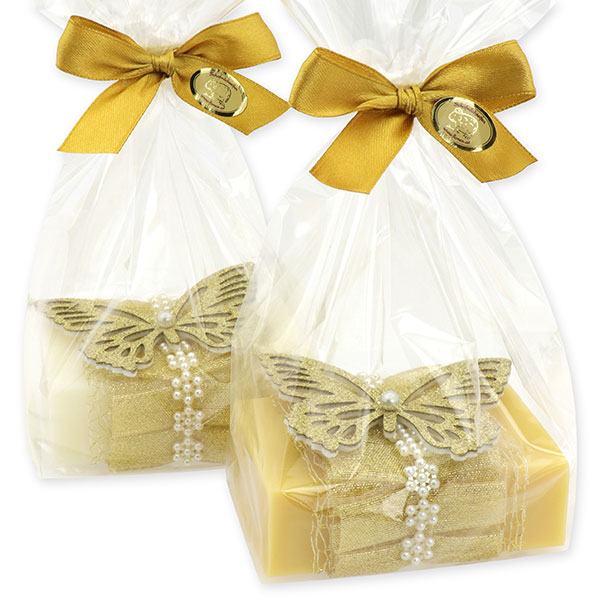 Schafmilchseife eckig 150g, dekoriert mit Schmetterling in Cello, Classic/Zirbe 