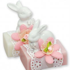 Schafmilchseife eckig 100g, dekoriert mit Hase, Classic/Magnolie 