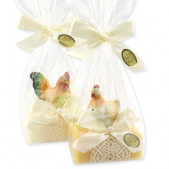 Schafmilchseife eckig 100g dekoriert mit Hahn/Huhn in Cello, Classic/Zirbe 