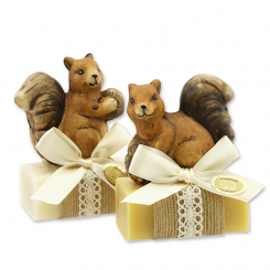 Schafmilchseife eckig 100g dekoriert mit Eichhörnchen, Classic/Zirbe 