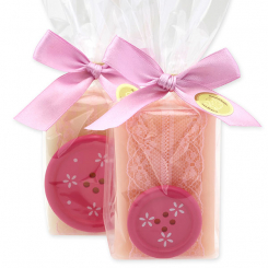 Schafmilchseife eckig 100g dekoriert mit Knopf in Cello, Classic/Pfingstrose 