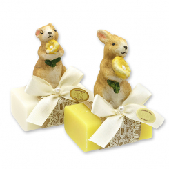 Schafmilchseife eckig 100g dekoriert mit Hase, Classic/Kamille 