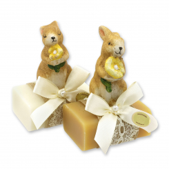 Schafmilchseife eckig 100g dekoriert mit Hase, Classic/Zirbe 