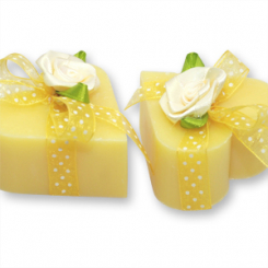 Schafmilchseife Herz 65g, dekoriert mit Rose, Grapefruit 