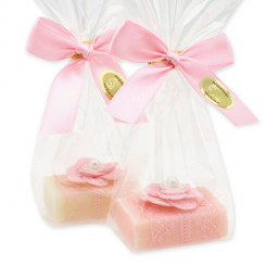 Sheep milk guest soap 25g decorated with a flower in a cellophane, classic/peony 