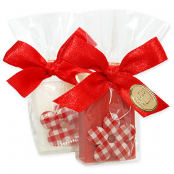 Sheep milk guest soap 25g decorated with a flower in a cellophane, Classic/pomegranate 