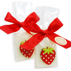 Sheep milk guest soap 25g decorated with a strawberry in a cellophane, Classic 