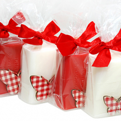 Schafmilchseife eckig 100g, dekoriert mit Holz Schmetterling in Cello, Classic/Granatapfel 