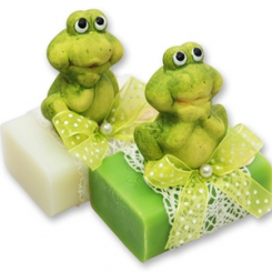 Sheep milk soap 100g, decorated with a frog, Classic/apple 