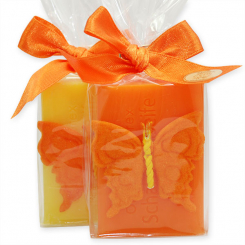 Schafmilchseife eckig 100g, dekoriert mit Schmetterling in Cello, Frangipani/Freesie 
