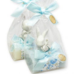 Schafmilchseife eckig 100g dekoriert mit Hase in Cello, Classic/Vergissmeinnicht 