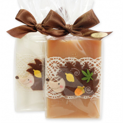 Schafmilchseife eckig 150g, dekoriert mit Igel in Cello, Classic/Quitte 