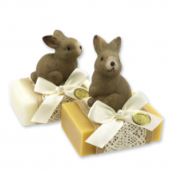 Schafmilchseife eckig 150g dekoriert mit Hase, Classic/Zirbe 