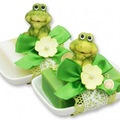Sheep milk soap 150g on soap dish, decorated with a frog, Classic/apple 