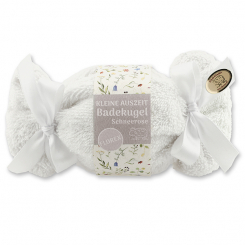 Bath ball with sheep milk 130g in a washcloth "Kleine Auszeit", Christmas Rose White 