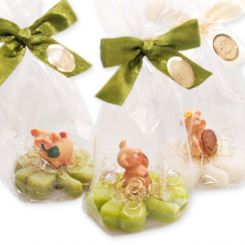 Schafmilchseife Kleeblatt 32g dekoriert mit Glücksschwein in Cello, sortiert 