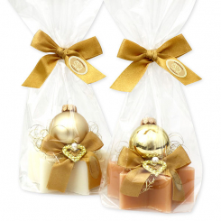 Schafmilchseife Stern 80g dekoriert mit Weihnachtskugel in Cello, Classic/Zirbe 